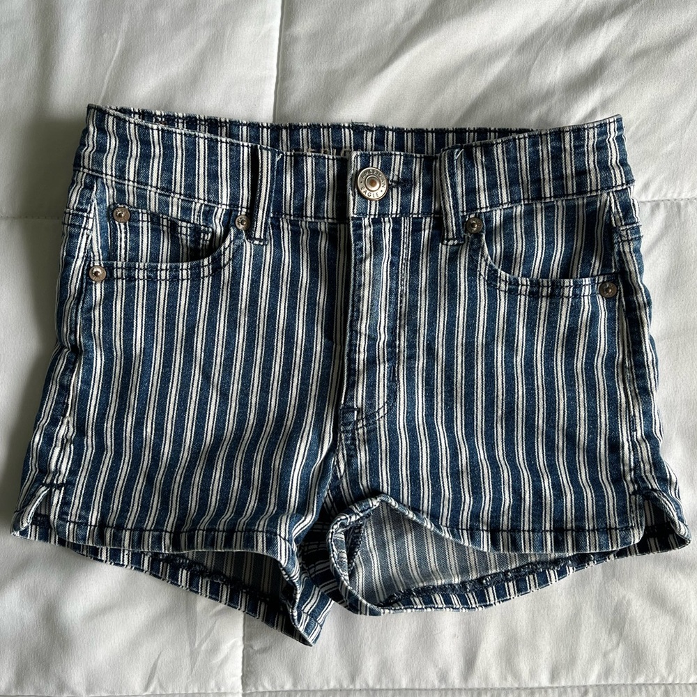 American Eagle - Navy Blue & White Vertical Striped Jean Shorts